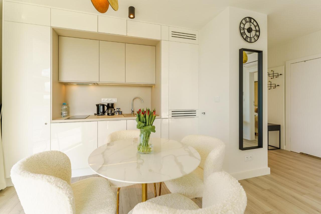 Apartament Waves - Baltic View By Noclegi Renters Miedzyzdroje Bagian luar foto