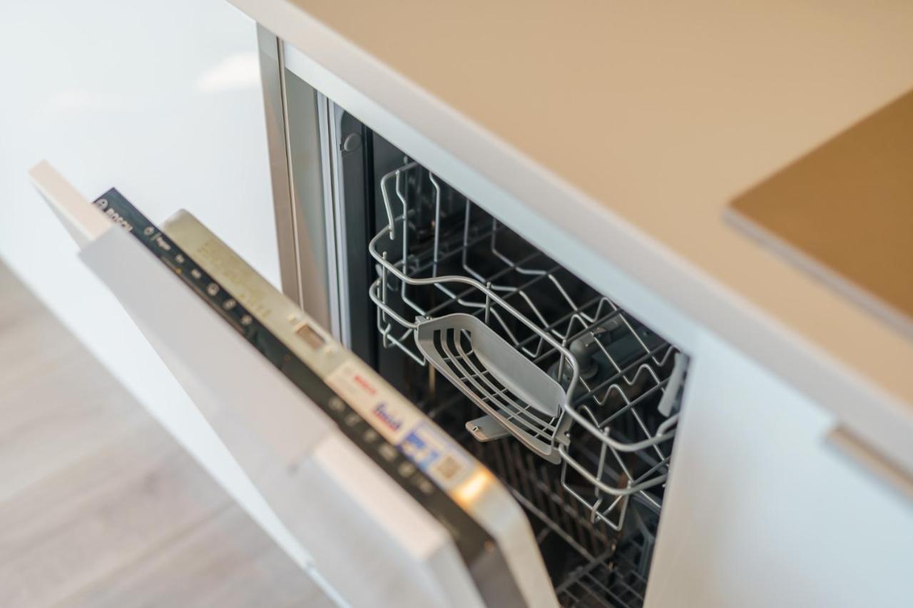 Apartament Waves - Baltic View By Noclegi Renters Miedzyzdroje Bagian luar foto